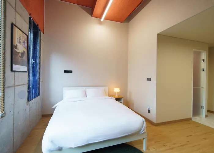 Hotel Hongdae Local Stitch Creator Town Seogyo 3*